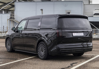 Подержанный автомобиль Zeekr 009 2023 года (8 фото)