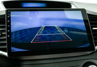 Подержанный автомобиль Honda CR-V 2013 года (10 фото)