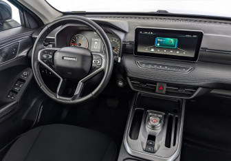 Подержанный автомобиль Haval Jolion 2022 года (29 фото)