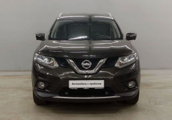 Подержанный автомобиль Nissan X-Trail 2017 года (2 фото)