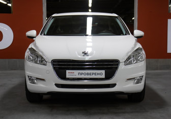 Подержанный автомобиль Peugeot 508 Sedan 2012 года (2 фото)