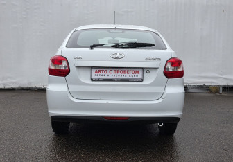 Подержанный автомобиль LADA (ВАЗ) Granta Sedan 2016 года (6 фото)