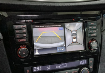 Подержанный автомобиль Nissan Qashqai 2014 года (21 фото)
