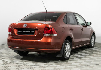 Подержанный автомобиль Volkswagen Polo Sedan 2012 года (3 фото)