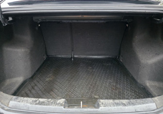 Подержанный автомобиль Chevrolet Aveo Sedan 2012 года (16 фото)