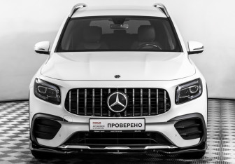 Подержанный автомобиль Mercedes-Benz GLB 2020 года (2 фото)