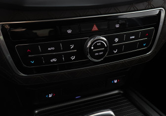 Подержанный автомобиль SsangYong Rexton 2021 года (14 фото)