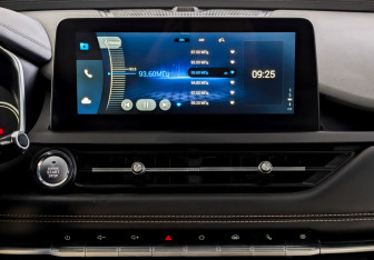 Подержанный автомобиль Chery Tiggo 8 2021 года (15 фото)