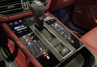 Новый Porsche Macan 2025 (7 фото)