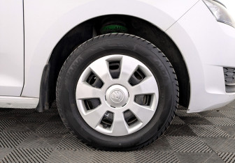 Подержанный автомобиль Skoda Rapid Liftback 2019 года (18 фото)