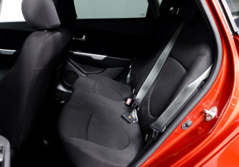 Подержанный автомобиль Kia Rio Hatchback 2013 года (10 фото)