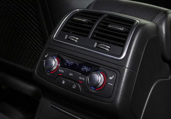 Подержанный автомобиль Audi A6 Sedan 2016 года (20 фото)