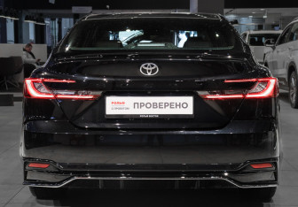 Новый Toyota Camry Sedan 2025 (5 фото)