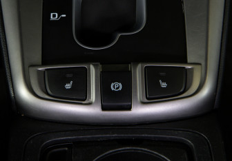 Подержанный автомобиль Chevrolet Captiva 2013 года (19 фото)