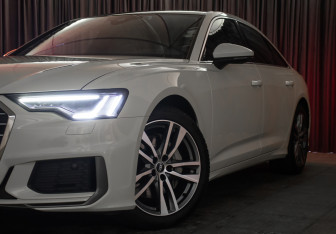 Подержанный автомобиль Audi A6 Sedan 2020 года (27 фото)