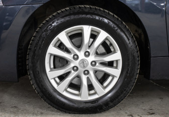 Подержанный автомобиль Nissan Teana 2014 года (25 фото)