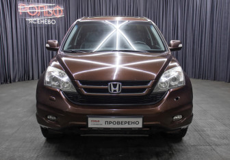 Подержанный автомобиль Honda CR-V 2011 года (2 фото)