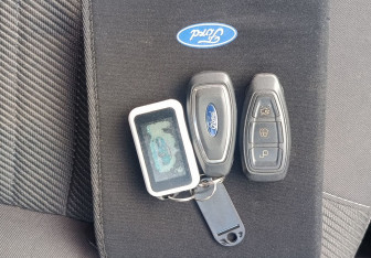 Подержанный автомобиль Ford Kuga 2015 года (18 фото)