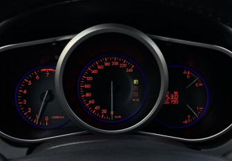 Подержанный автомобиль Mazda CX-7 2010 года (27 фото)