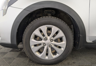 Подержанный автомобиль Kia Rio Hatchback 2021 года (11 фото)