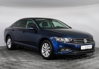 Подержанный автомобиль Volkswagen Passat Sedan 2020 года (3 фото)