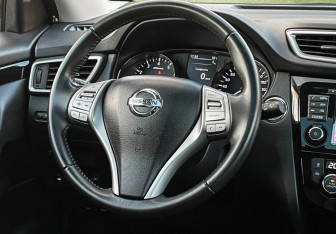Подержанный автомобиль Nissan Qashqai 2018 года (14 фото)