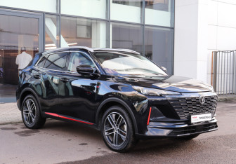 Подержанный автомобиль Changan UNI-S 2024 года (3 фото)
