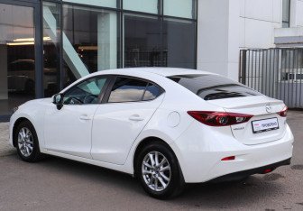 Подержанный автомобиль Mazda 3 Sedan 2014 года (6 фото)