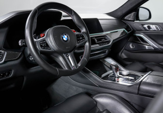 Подержанный автомобиль BMW X6 M 2020 года (14 фото)