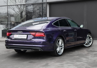 Подержанный автомобиль Audi A7 2016 года (4 фото)