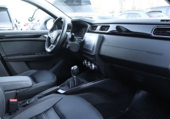 Подержанный автомобиль Renault Arkana 2019 года (9 фото)