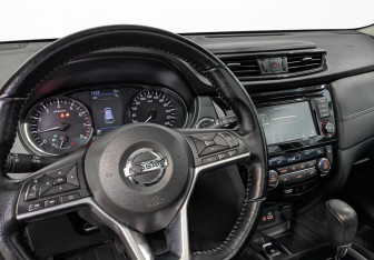 Подержанный автомобиль Nissan X-Trail 2021 года (26 фото)