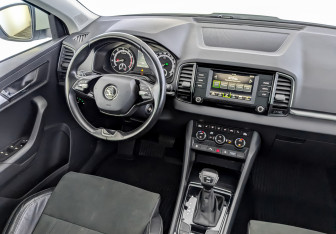 Подержанный автомобиль Skoda Karoq 2020 года (29 фото)