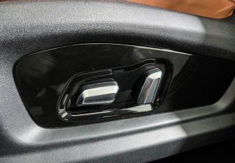 Подержанный автомобиль Omoda C5 2022 года (14 фото)