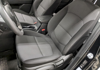 Подержанный автомобиль Hyundai Creta 2016 года (14 фото)