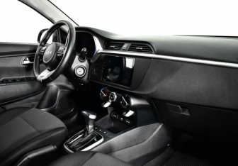 Подержанный автомобиль Kia Rio Hatchback 2022 года (7 фото)