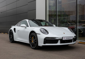 Подержанный автомобиль Porsche 911 Coupe 2023 года (3 фото)