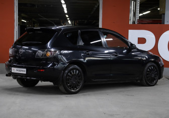 Подержанный автомобиль Mazda 3 Hatchback 2006 года (5 фото)