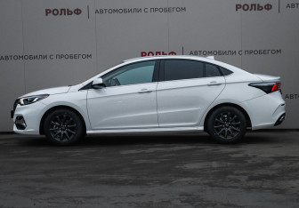 Подержанный автомобиль Omoda S5 2024 года (8 фото)