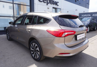 Подержанный автомобиль Ford Focus Wagon 2019 года (7 фото)