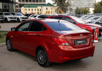 Подержанный автомобиль Hyundai Solaris Sedan 2015 года (5 фото)