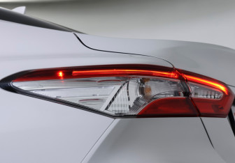 Подержанный автомобиль Toyota Camry Sedan 2019 года (19 фото)