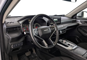 Подержанный автомобиль Haval Jolion 2023 года (15 фото)