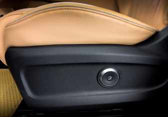 Подержанный автомобиль Jaecoo J8 2024 года (21 фото)