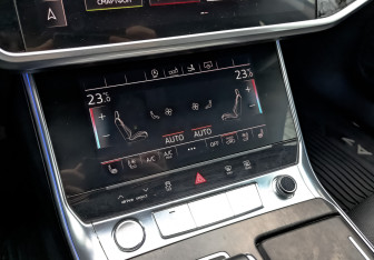 Подержанный автомобиль Audi A7 2018 года (30 фото)