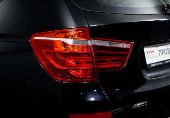 Подержанный автомобиль BMW X3 2014 года (17 фото)