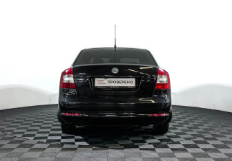 Подержанный автомобиль Skoda Octavia Liftback 2010 года (6 фото)