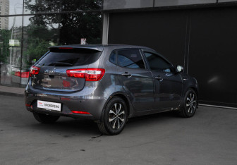Подержанный автомобиль Kia Rio Hatchback 2013 года (4 фото)