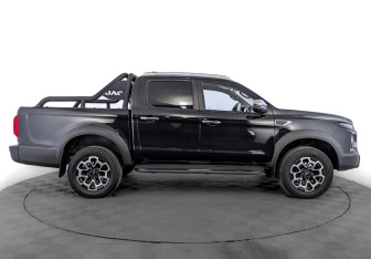 Подержанный автомобиль JAC T9 2024 года (4 фото)