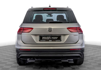 Подержанный автомобиль Volkswagen Tiguan 2020 года (6 фото)